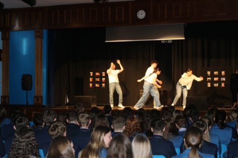 TOURING THEATRE-IN-EDUCATION PRODUCTION VISITS ST. MARY'S